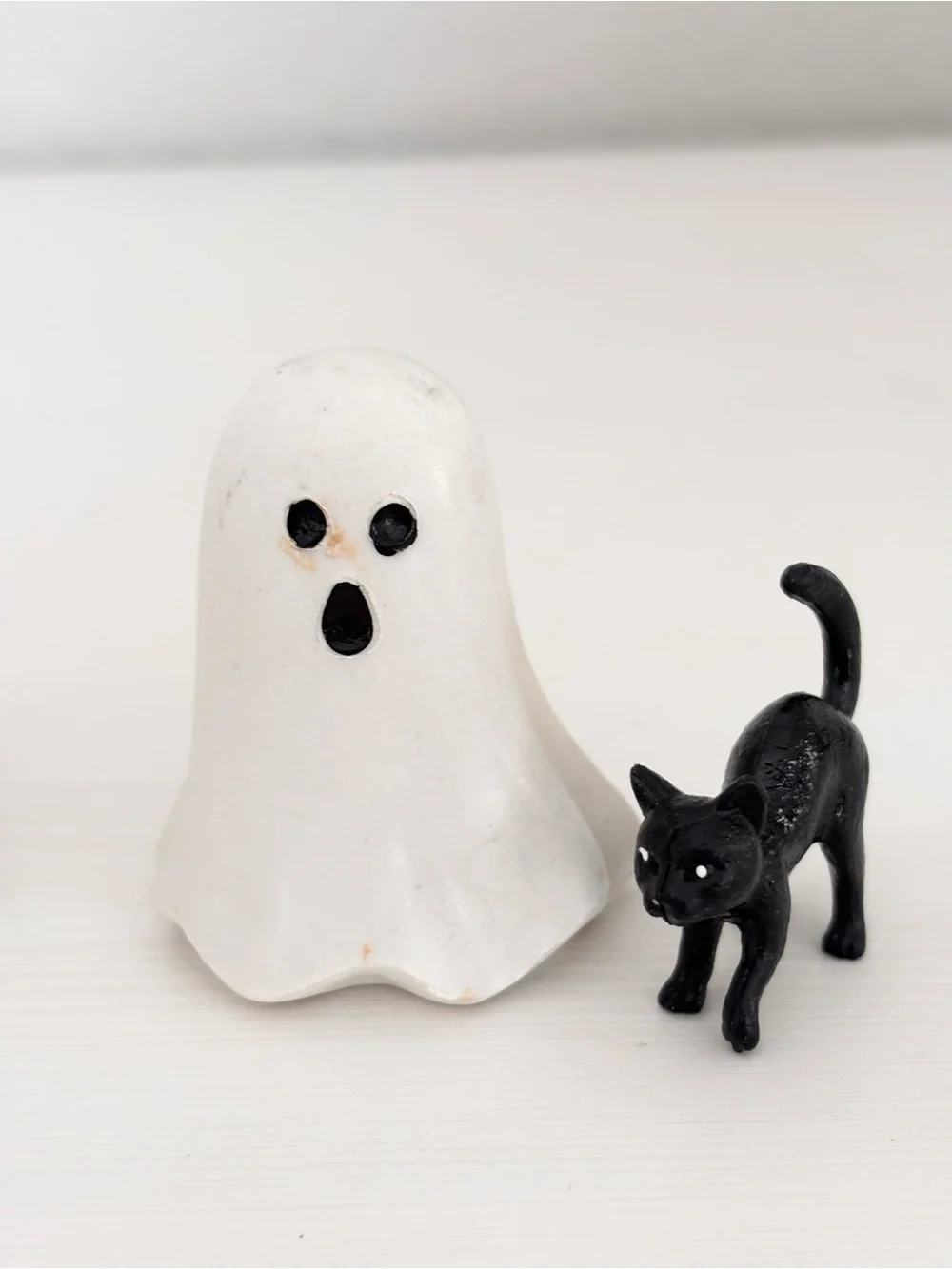 TARGET Mini Ghosts & Black Cats Figurines (4)